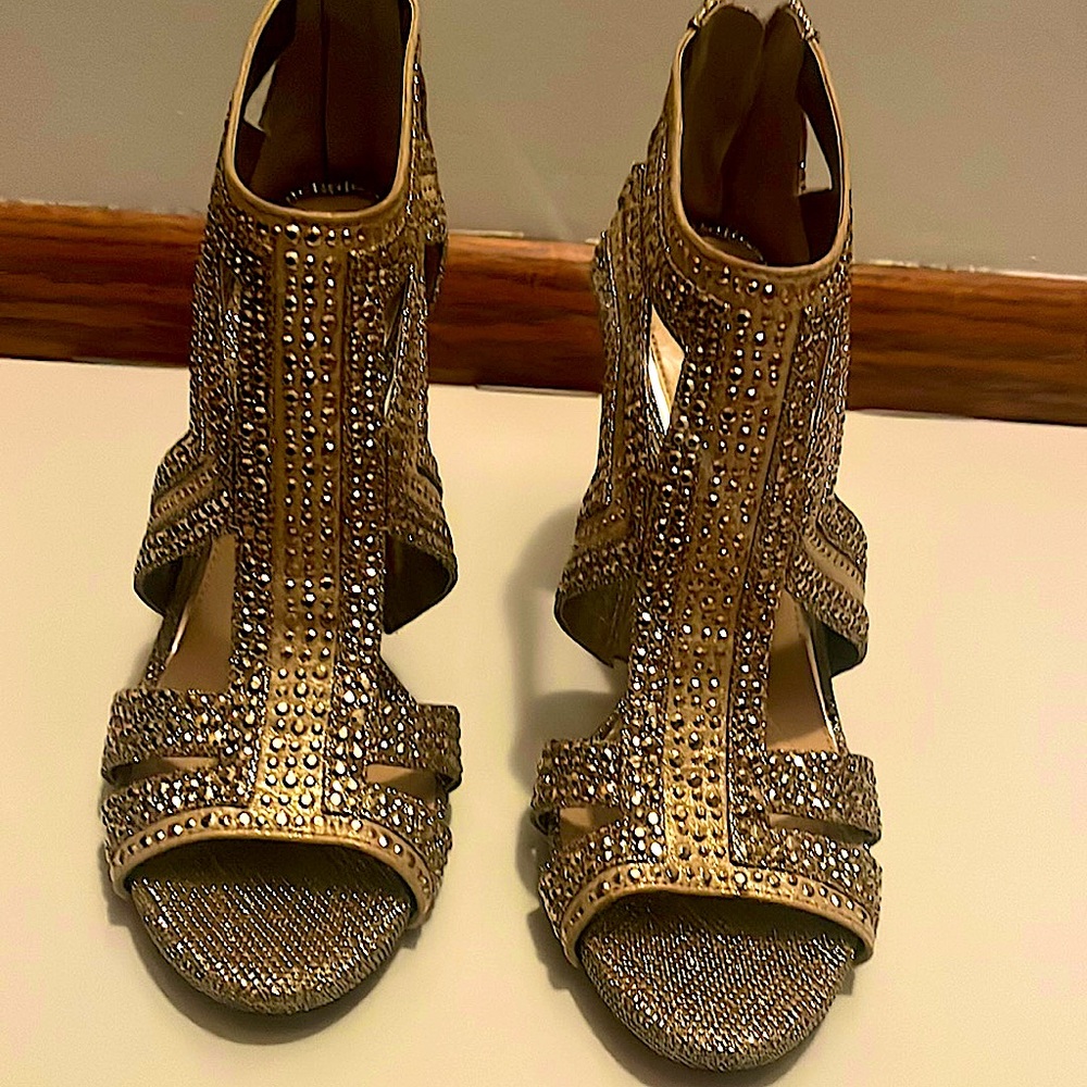 Never Worn Gianni Bini Gold rhinestone heels